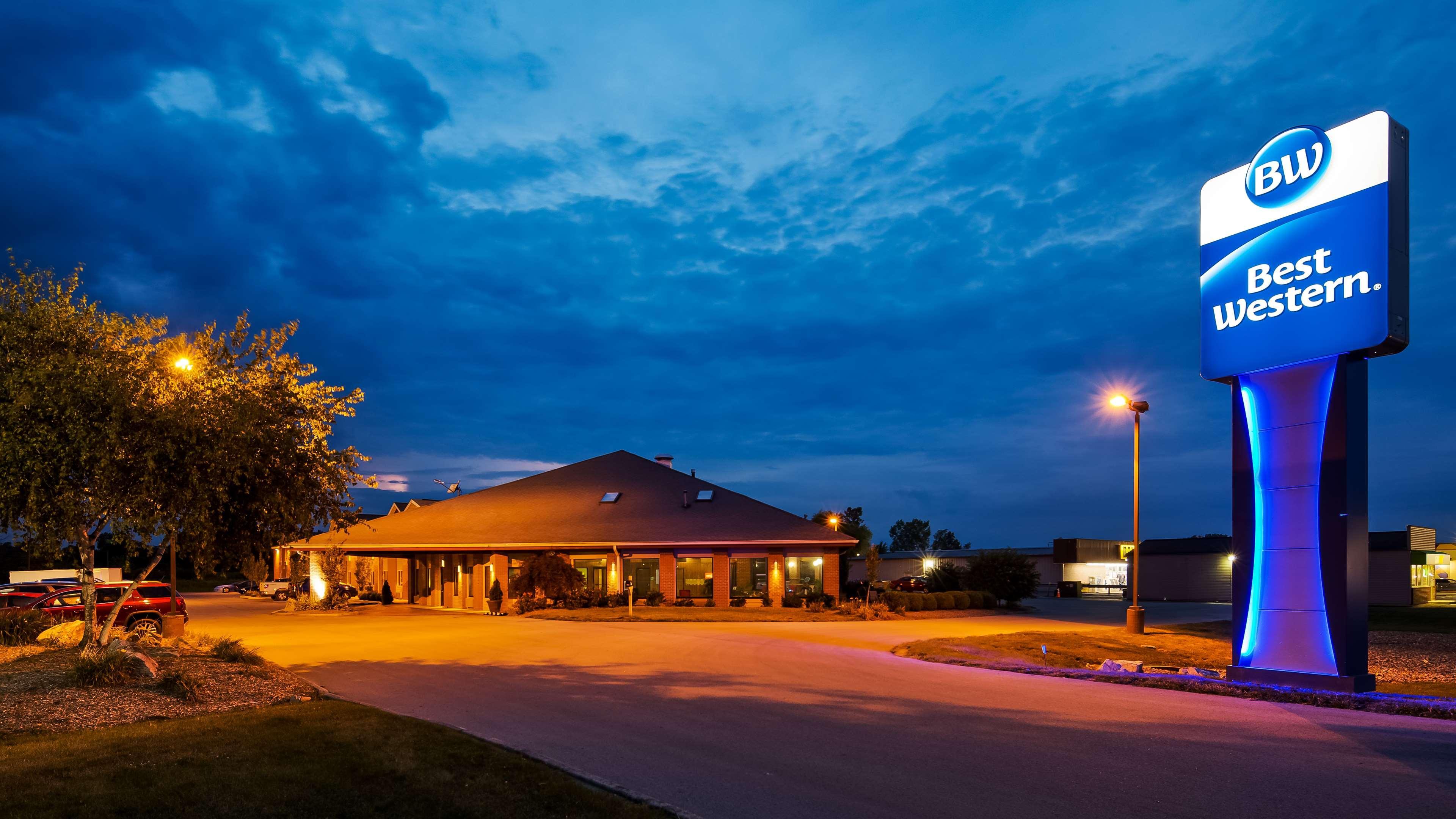 Best Western Norwalk Esterno foto