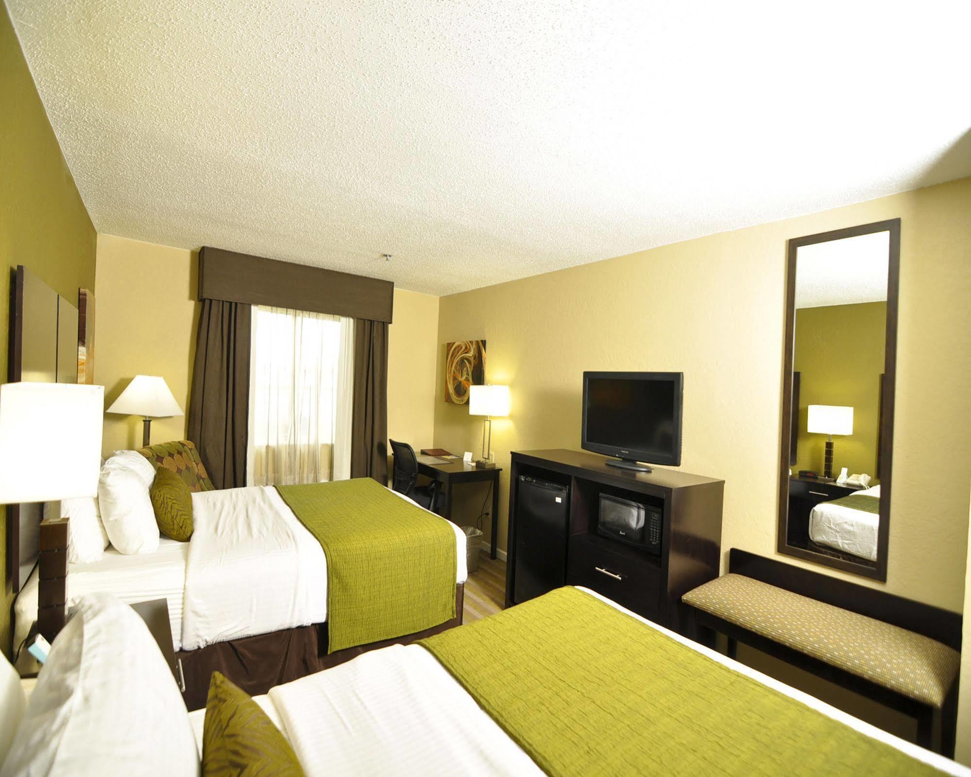 Best Western Norwalk Esterno foto