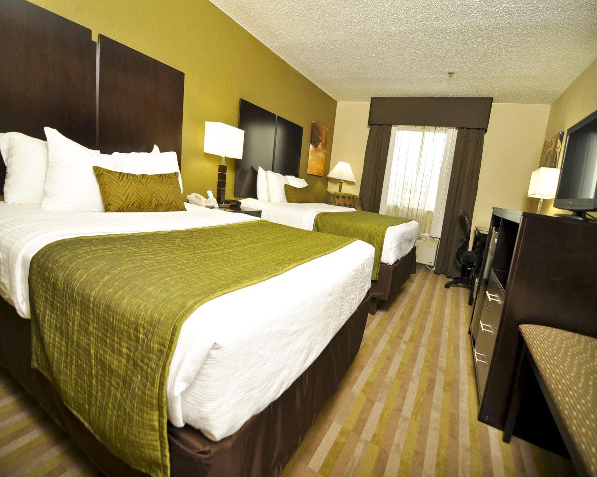 Best Western Norwalk Esterno foto