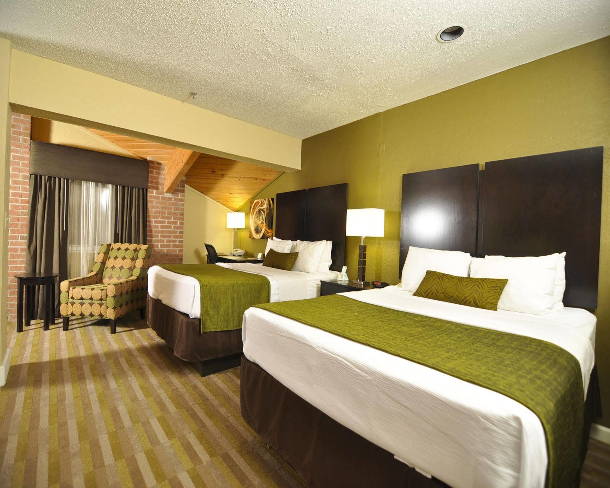 Best Western Norwalk Esterno foto